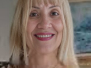 Erotic video chat Kamelia3