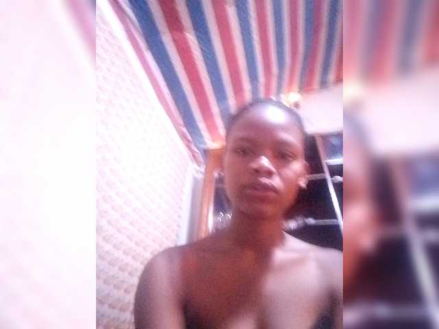 Welcome to my chat room! Feel free to say hi 😊