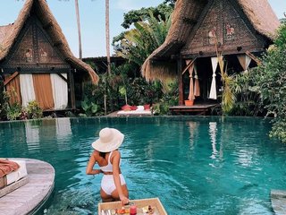 Erotic video chat Karamel33