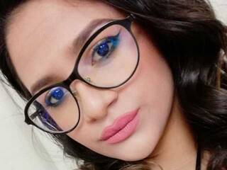 Erotic video chat karamelaMoto