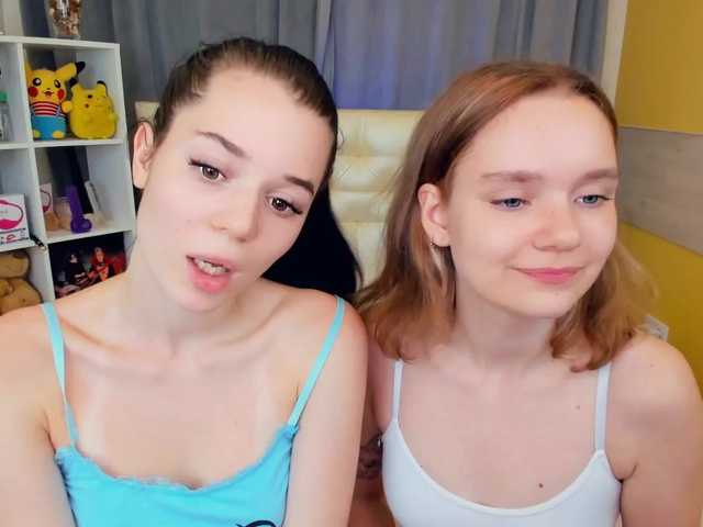 Photos KarenHeidi Hey guys❤️ Our name are Heidi and Kylie. Welcome in my room Full naked in Pvt❤️