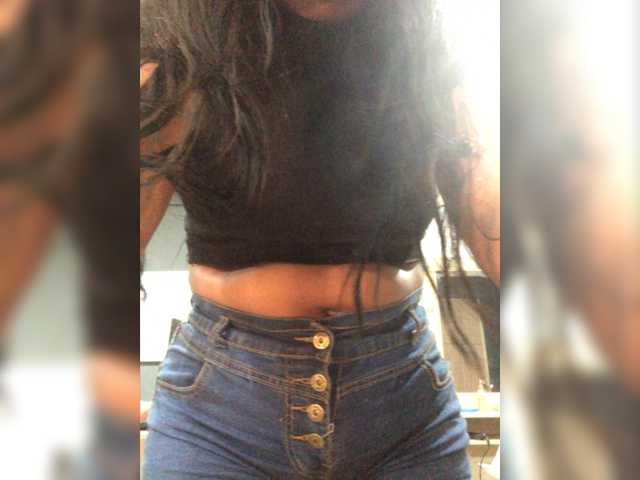 Broadcast screenshots KarinaLarzo
