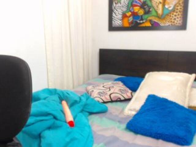 Broadcast screenshots KarlaHarrison