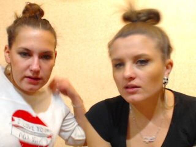 Broadcast screenshots SEX-THREESOME