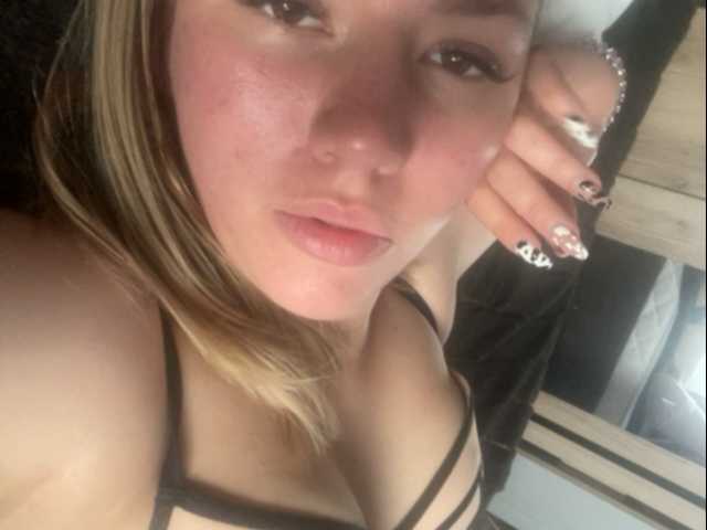 Broadcast screenshots Caroleila_07