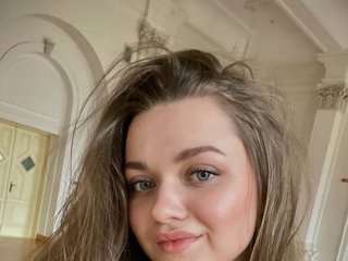 Erotic video chat karolinaak47