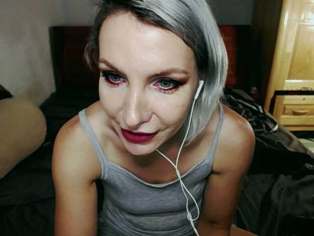 Broadcast screenshots KatarinaJ