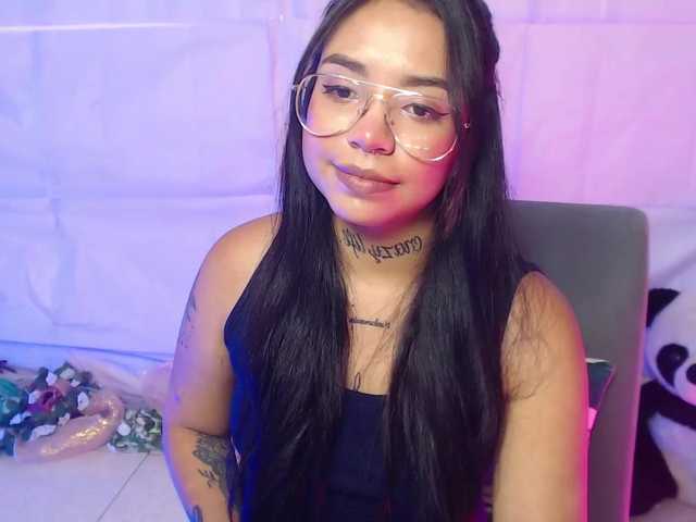 Broadcast screenshots KateeMoore