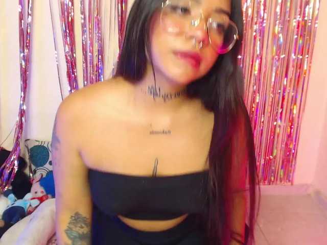 Broadcast screenshots KateeMoore