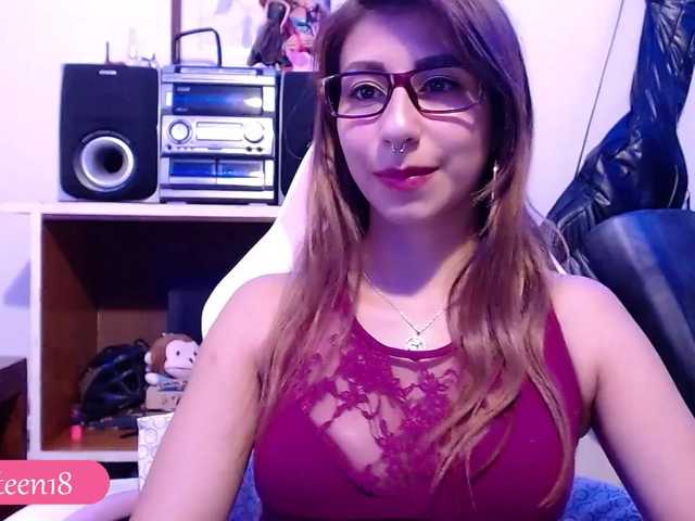 Photos kateen18 Hi guys, I'm the new girl here, I'm a little shy, can you help me warm up? my lovense is on I would like to squirt here #squirt #lovense #sexy #young #teen #glasses #bigass #wet #sowet #sweet