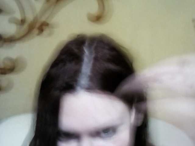 Broadcast screenshots KatieMacAlist