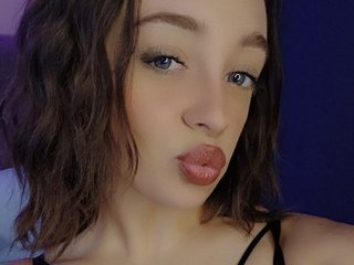 Erotic video chat KatieMyer