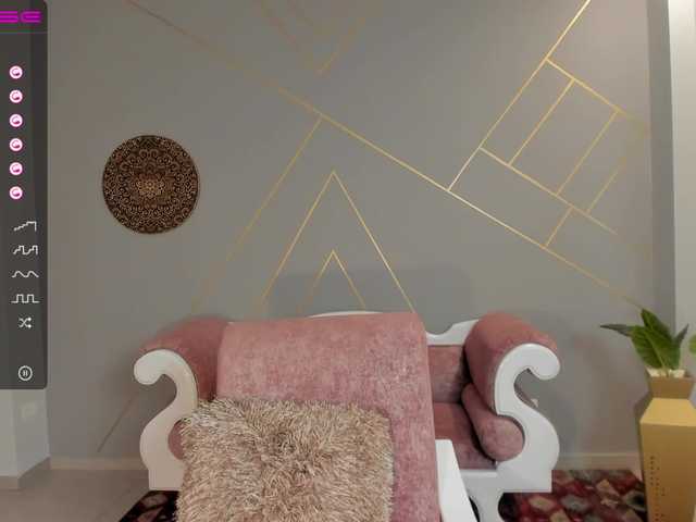 Broadcast screenshots KatieWebster