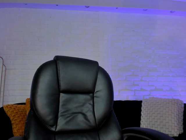 Broadcast screenshots KatieWebster