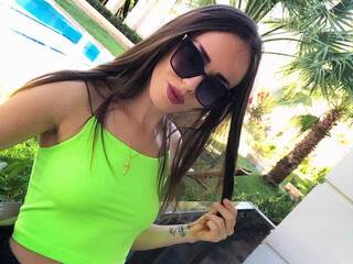 Erotic video chat KatrinJoy