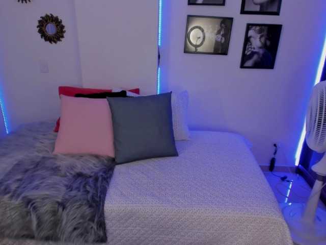 Broadcast screenshots kattysambrano