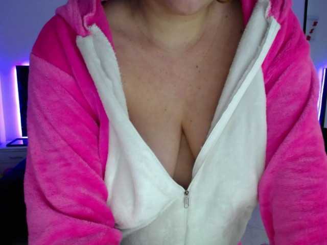 Broadcast screenshots katyblosss