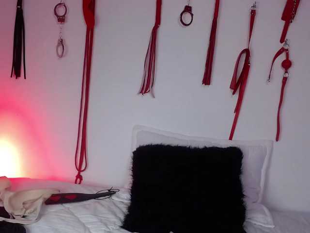 Broadcast screenshots katyliving