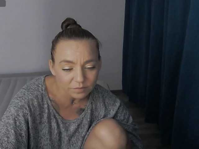 Broadcast screenshots KatyNolann