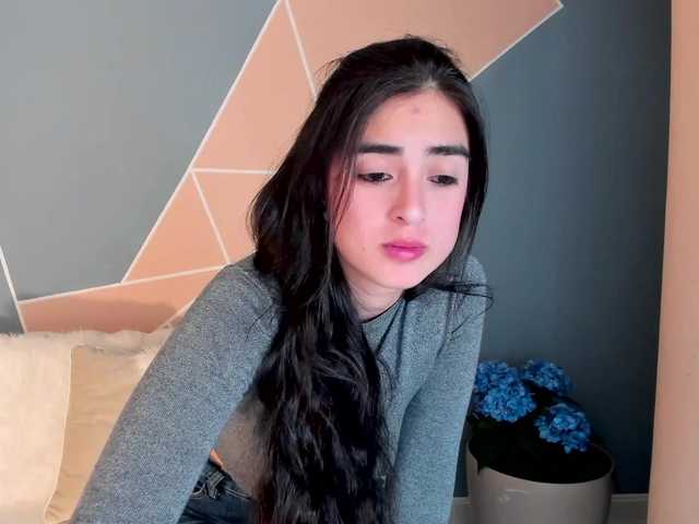 Broadcast screenshots KatyPeck