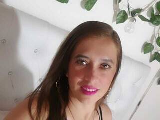 Erotic video chat katysimons85