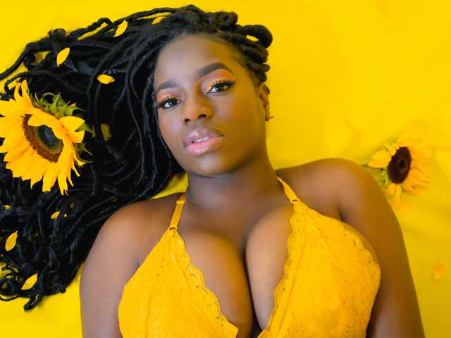 Photo of the profile KayaBrown