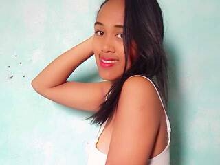 Erotic video chat Keirah