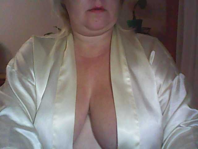 Broadcast screenshots KellyRoyal