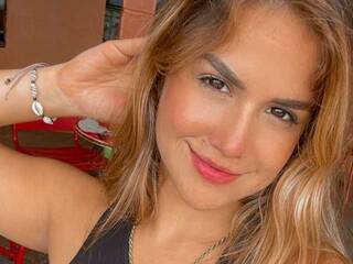 Erotic video chat KemilF