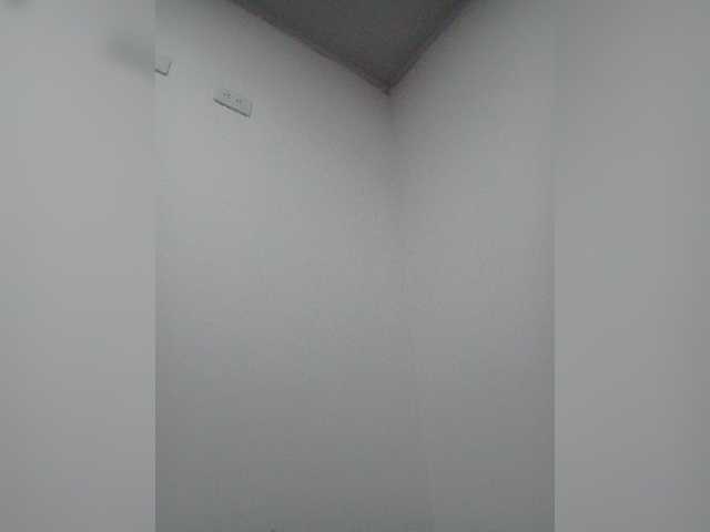 Broadcast screenshots Kendall-sexy