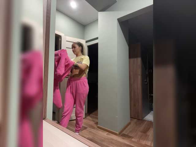 Broadcast screenshots -Alexa-999-