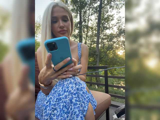 Broadcast screenshots -Alexa-999-