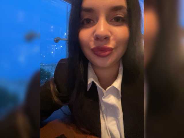 Broadcast screenshots -Alexa-999-