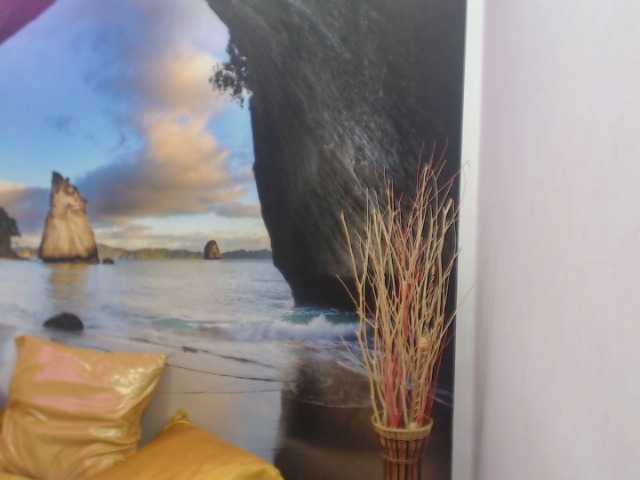 Broadcast screenshots khamilaMeyer