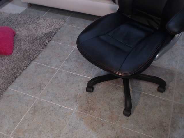 Broadcast screenshots KimMonroex