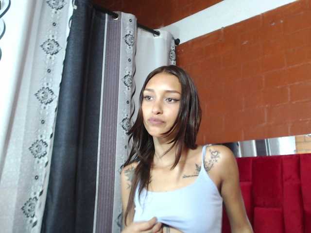 Photos Kimnberly #18 #skinny #redhead #petite #cute #natural #ebony #latina #anal #squirt Make me Wet and SQUIRT (888 Tokens)