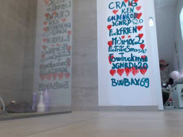 Broadcast screenshots KinkyMoni