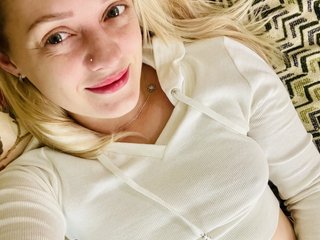Erotic video chat Kira2025