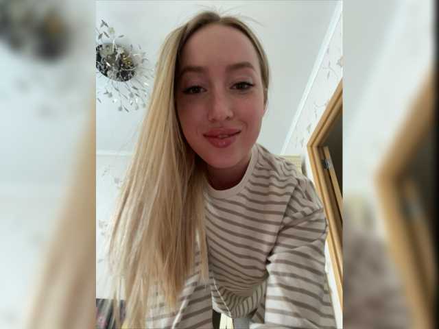 Broadcast screenshots Chloee