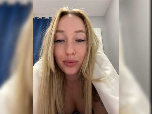 Broadcast screenshots Chloee