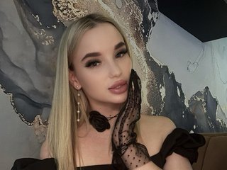 Erotic video chat KiraKrox