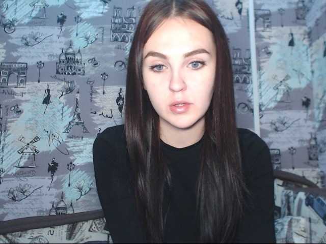 Broadcast screenshots KiraLunary