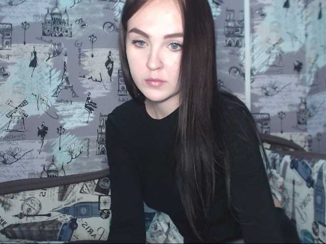 Broadcast screenshots KiraLunary
