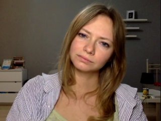 Erotic video chat kissMillie