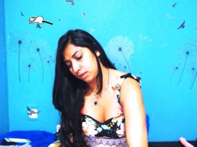 Broadcast screenshots kittycami