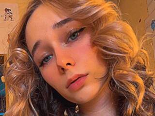 Erotic video chat Kriss-add