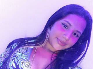 Erotic video chat Krissonnee