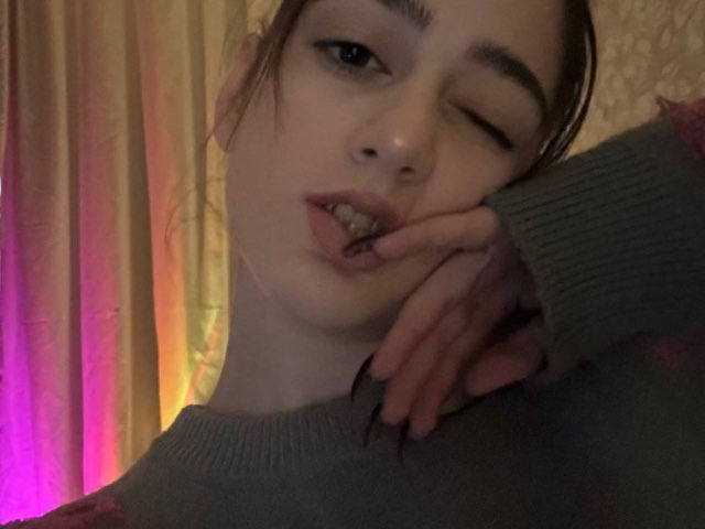 Photo of the profile kristinakaram
