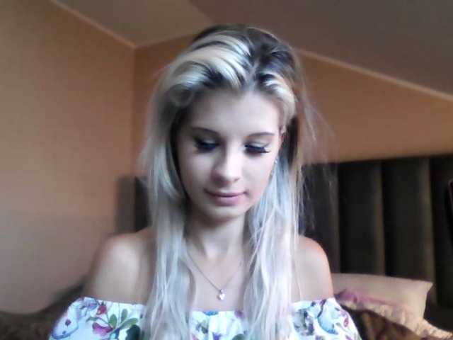 Broadcast screenshots KristineNatural