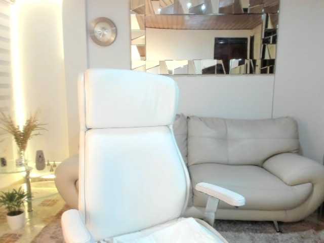 Broadcast screenshots Krystin03